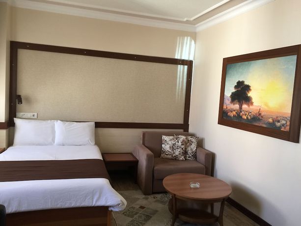Imagen de la habitación del Hotel Bolat. Foto 5