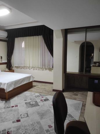 Imagen de la habitación del Hotel Bolat. Foto 18