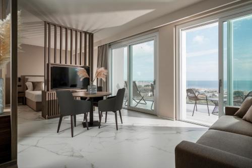 Imagen de la habitación del Hotel Bolina Suite & Spa. Foto 16