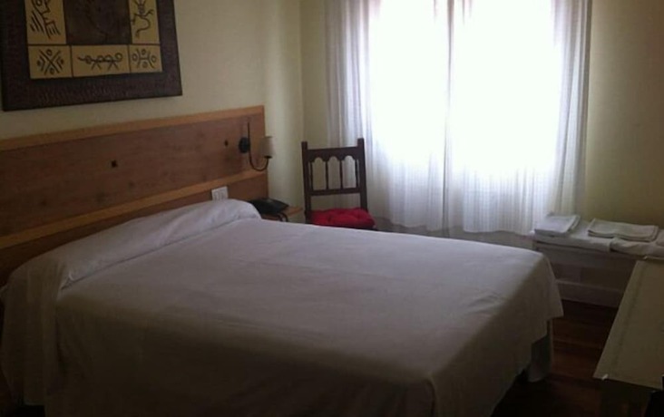 Imagen de la habitación del Hotel Boliña. Foto 5