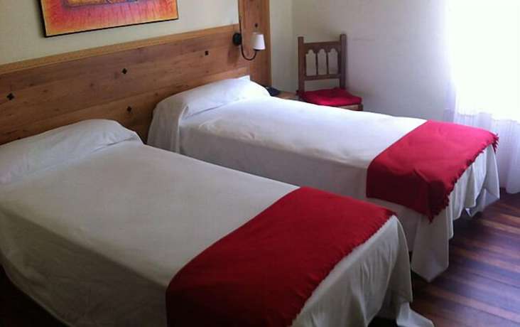 Imagen de la habitación del Hotel Boliña. Foto 8