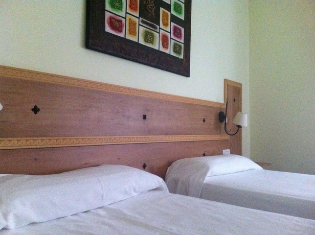 Imagen de la habitación del Hotel Boliña. Foto 14