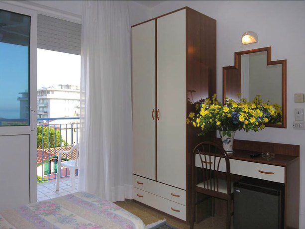 Imagen de la habitación del Hotel Bolivar. Foto 7