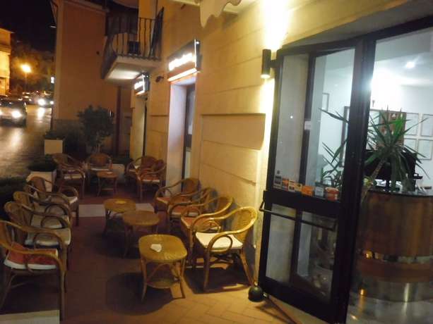 Imagen del bar/restaurante del Hotel Bolivar, Marina di Camerota. Foto 8