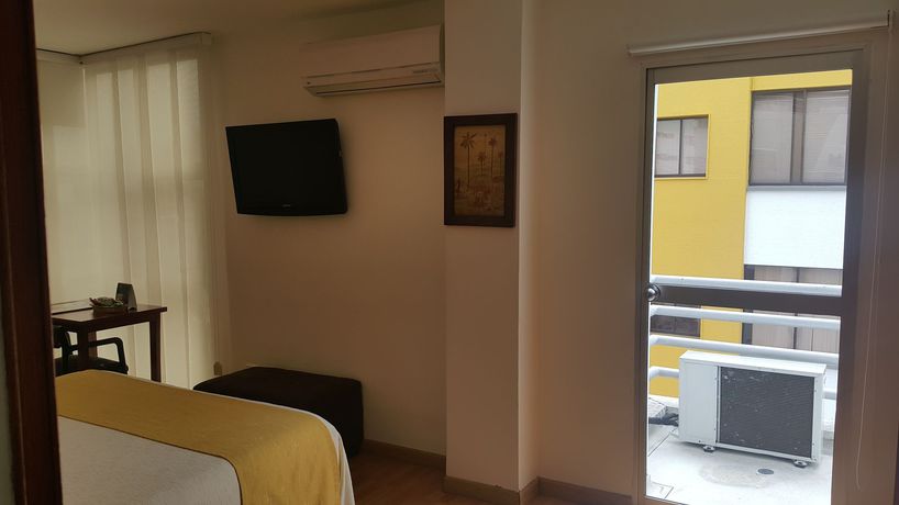 Imagen de la habitación del Hotel Bolivar Plaza. Foto 6
