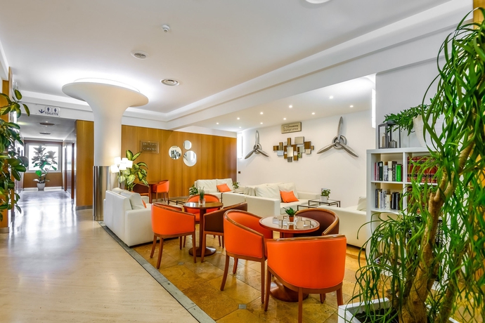 Imagen de los interiores del Hotel Bologna Airport. Foto 14