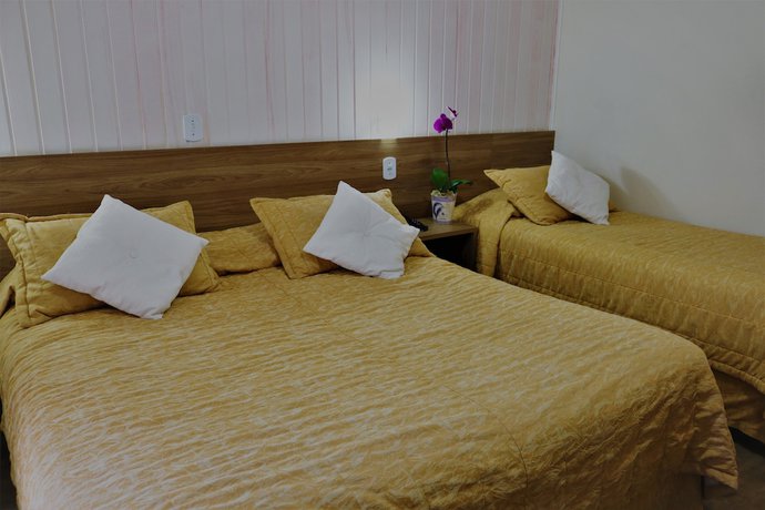 Imagen de la habitación del Hotel Bologna, Campos do Jordao. Foto 2