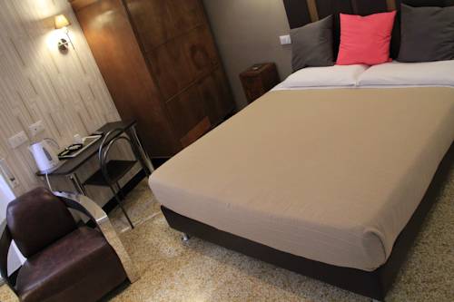 Imagen de la habitación del Hotel Bologna, G&eacute;nova. Foto 5