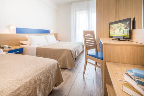 Imagen de la habitación del Hotel Bologna, Lignano Sabbiadoro. Foto 8
