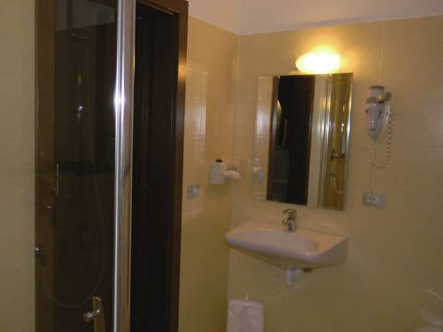 Imagen de la habitación del Hotel Bologna, San Lorenzo di Sebato. Foto 5