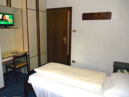 Imagen de la habitación del Hotel Bologna, San Lorenzo di Sebato. Foto 7