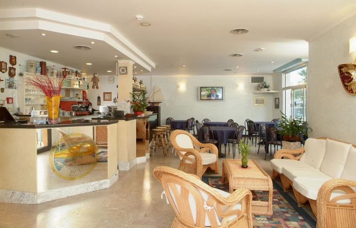 Imagen del bar/restaurante del Hotel Bolognese, Bellaria-Igea Marina. Foto 2