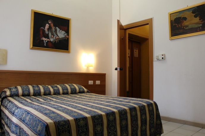 Imagen de la habitación del Hotel Bolognese, Castro Pretorio. Foto 13