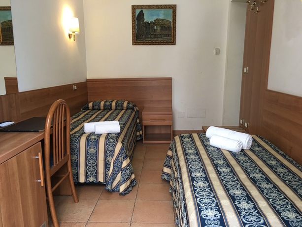 Imagen de la habitación del Hotel Bolognese, Roma. Foto 9