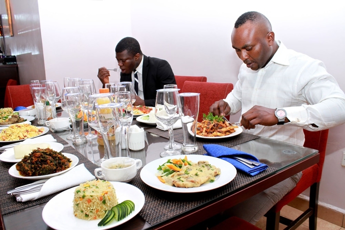 Imagen del bar/restaurante del Hotel Bolton White Apartments. Foto 7