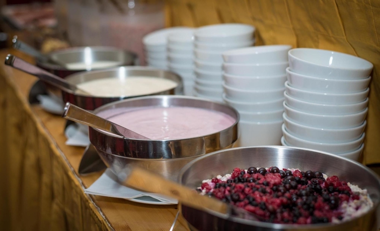 Imagen del bar/restaurante del Hotel Boltzmann. Foto 6