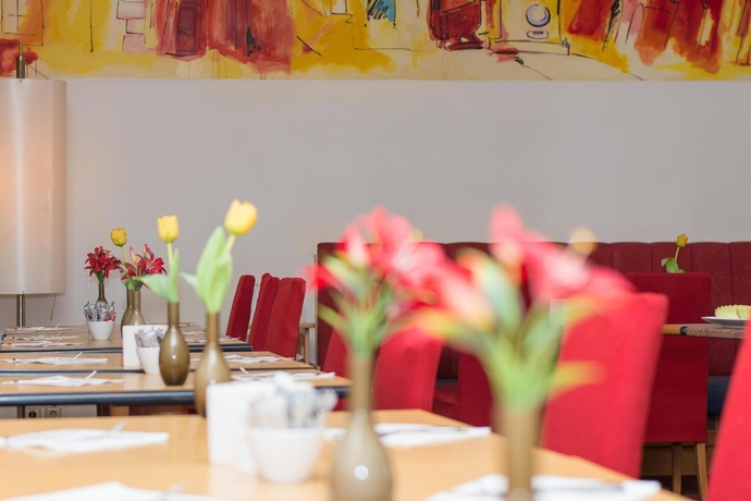 Imagen del bar/restaurante del Hotel Boltzmann. Foto 10