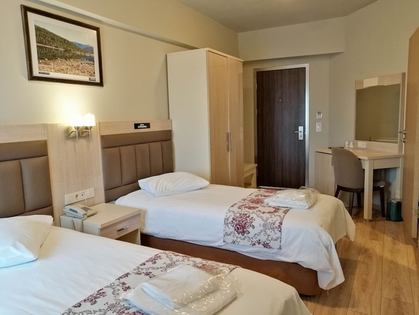 Imagen de la habitación del Hotel Bolu Grand Koroglu Otel. Foto 11