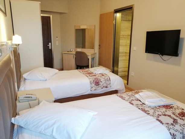 Imagen de la habitación del Hotel Bolu Grand Koroglu Otel. Foto 12