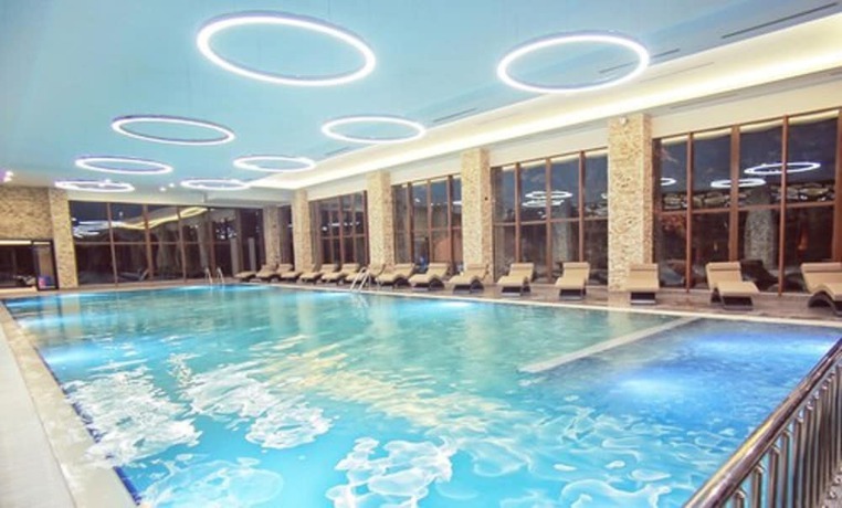 Imagen de la piscina del Hotel Bolu Korus Spa And Convention. Foto 20