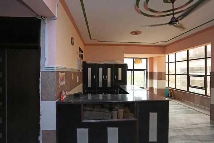 Imagen de los interiores del Hotel Bombay Central Agra. Foto 11