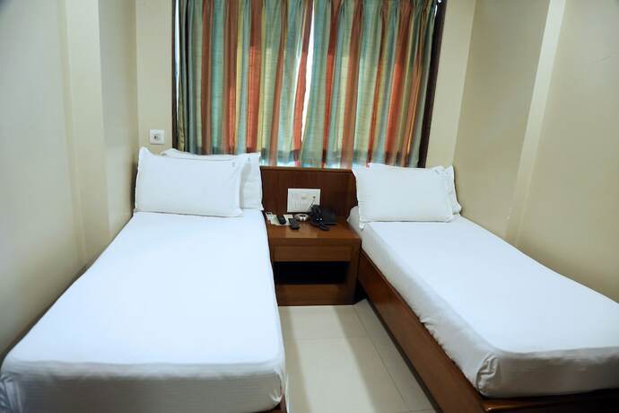 Imagen general del Hotel Bombay International. Foto 8