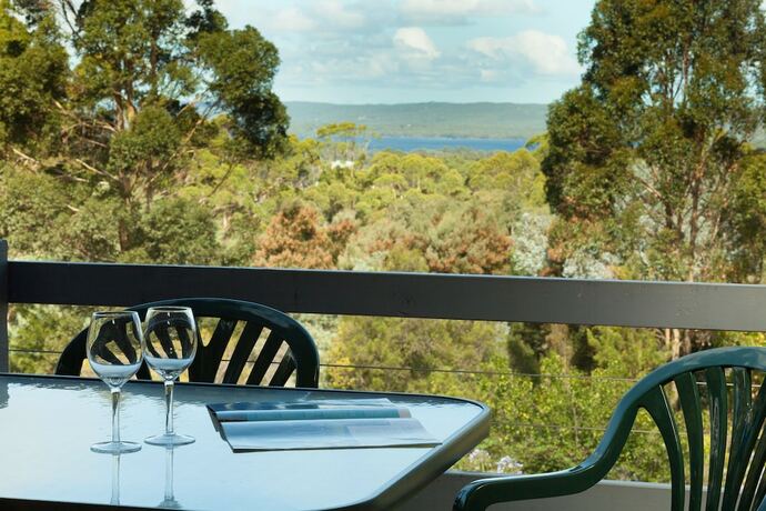 Imagen general del Hotel Bombina Cottages. Foto 3