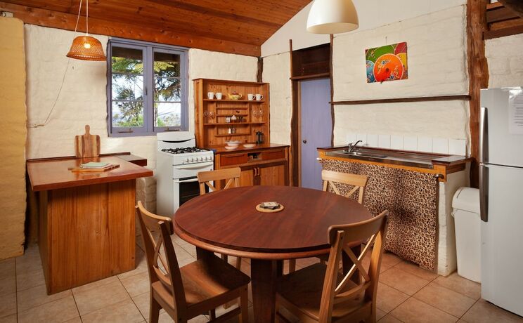 Imagen general del Hotel Bombina Cottages. Foto 14