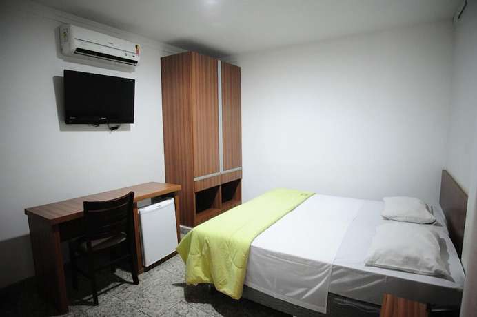 Imagen de la habitación del Hotel Bombonato Palace. Foto 15