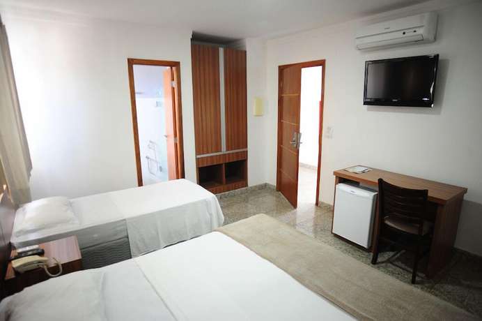 Imagen de la habitación del Hotel Bombonato Palace. Foto 16