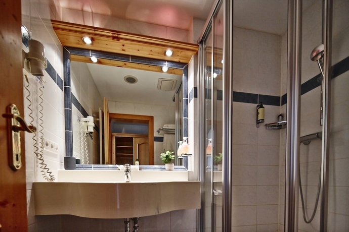 Imagen de la habitación del Hotel Bommersheim. Foto 10