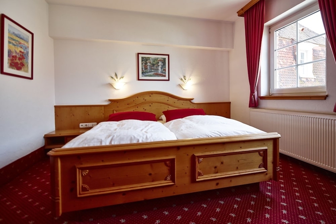 Imagen de la habitación del Hotel Bommersheim. Foto 15