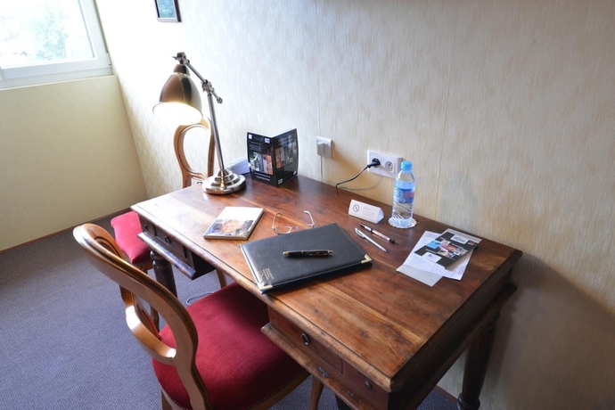 Imagen de la habitación del Hotel Bomotel. Foto 3