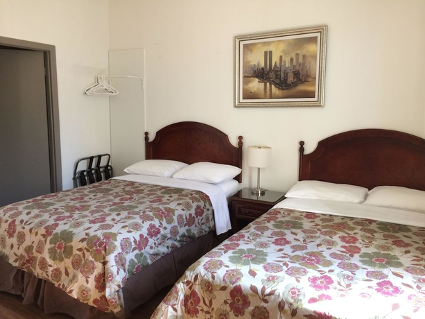 Imagen de la habitación del Hotel Bon Accueil. Foto 2