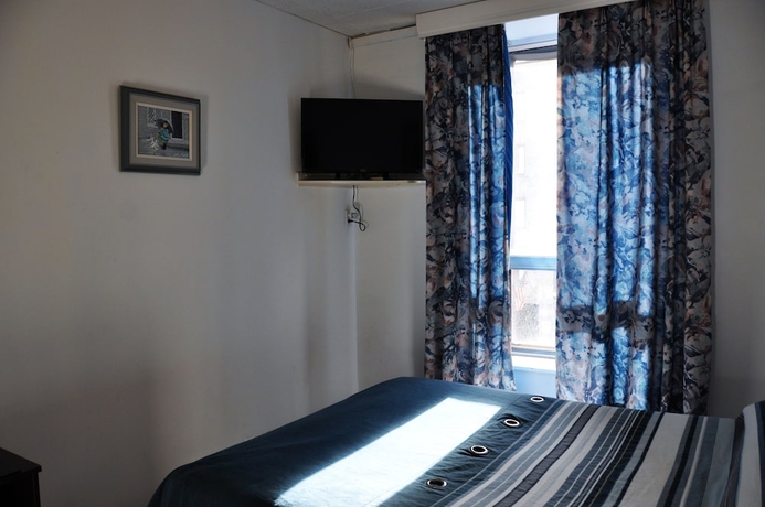 Imagen de la habitación del Hotel Bon Accueil. Foto 9