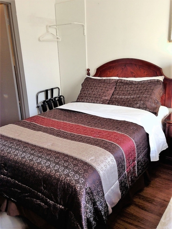 Imagen de la habitación del Hotel Bon Accueil. Foto 10
