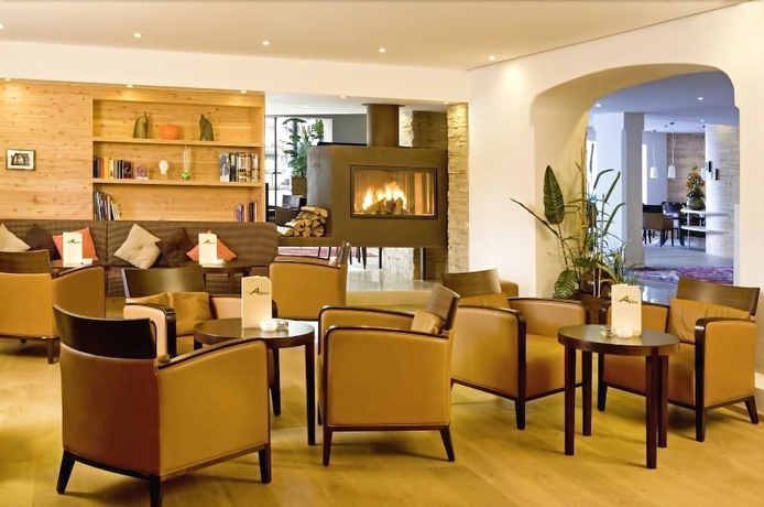 Imagen del bar/restaurante del Hotel Bon Alpina. Foto 10