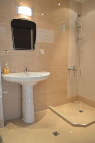 Imagen general del Hotel Bon Bon. Foto 5