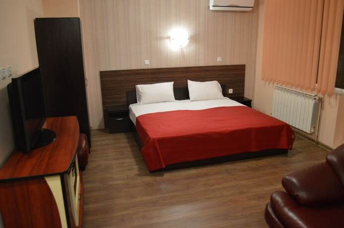 Imagen de la habitación del Hotel Bon Bon. Foto 13