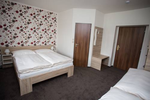 Imagen de la habitación del Hotel Bon. Foto 4