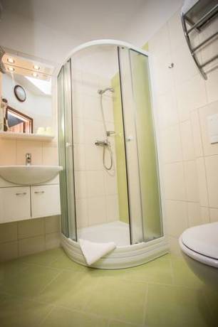 Imagen de la habitación del Hotel Bon. Foto 5