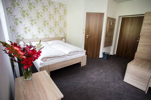 Imagen de la habitación del Hotel Bon. Foto 10