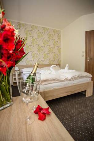 Imagen de la habitación del Hotel Bon. Foto 11