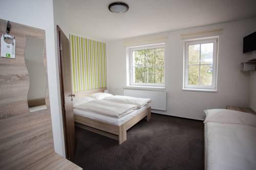 Imagen de la habitación del Hotel Bon. Foto 16