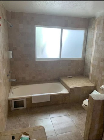 Imagen de la habitación del Hotel Bon Jesús. Foto 17