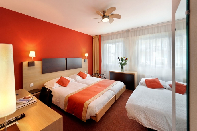 Imagen de la habitación del Hotel Bon Port. Foto 7