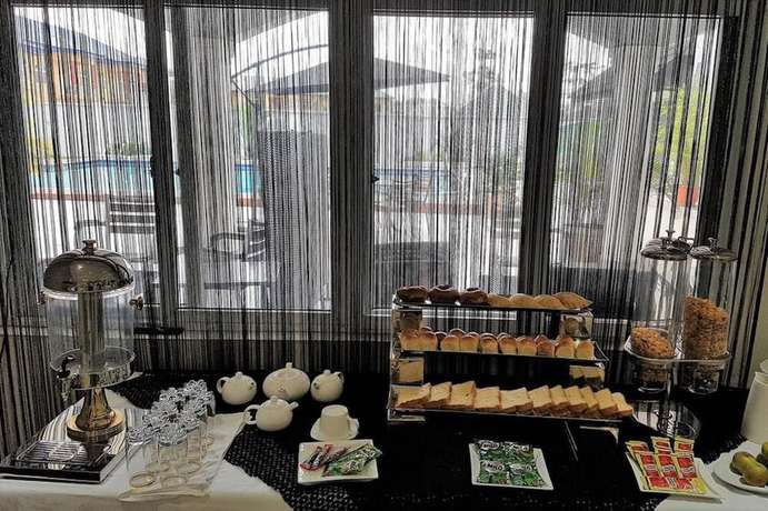 Imagen del bar/restaurante del Hotel Bon Port Harcourt At LA Kings. Foto 2