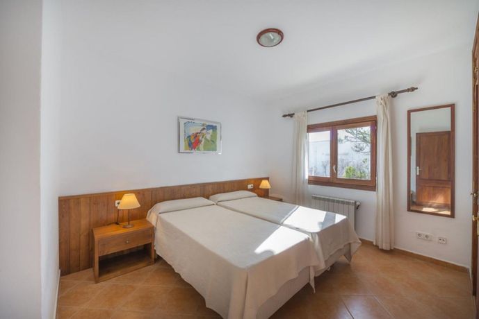 Imagen de la habitación del Hotel Bon Sol Naixent. Foto 6