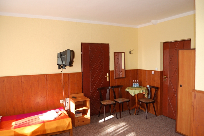 Imagen de la habitación del Hotel Bona. Foto 9