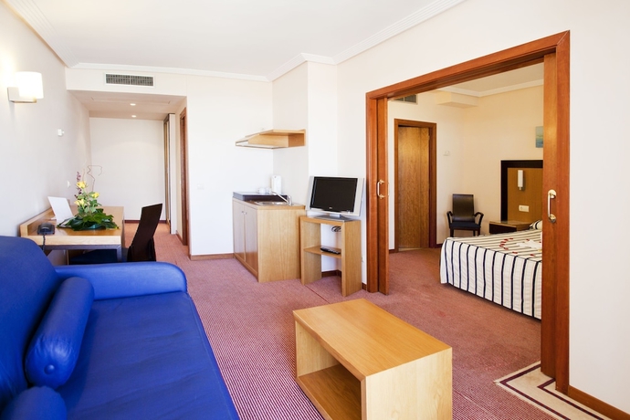 Imagen de la habitación del Hotel Bonalba Alicante. Foto 3